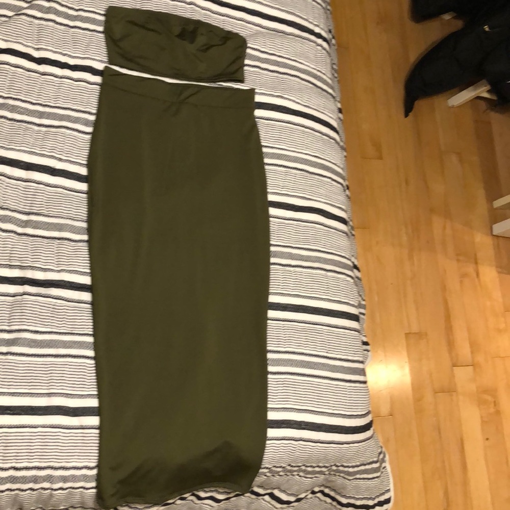 Two piece set